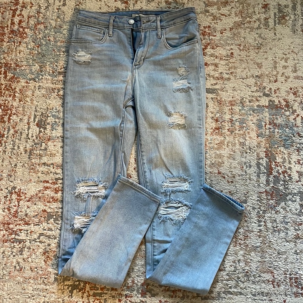 Women’s Levi’s 721 high rise distressed skinny jean